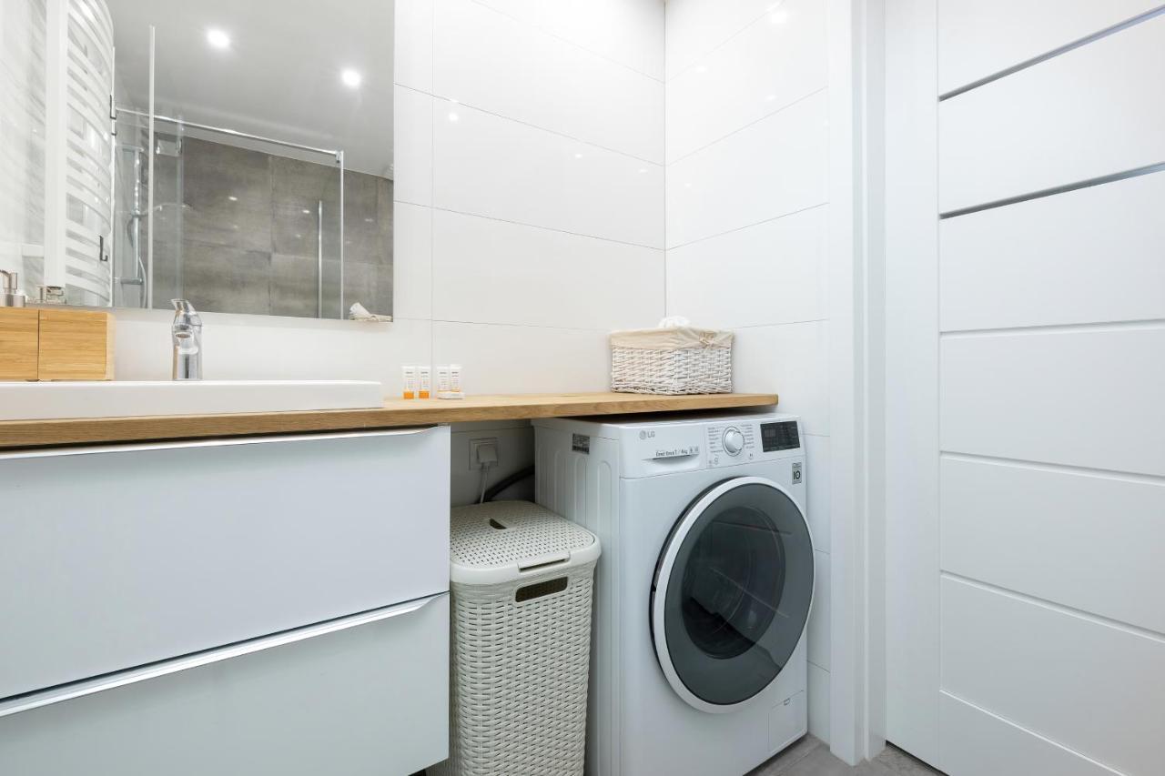 קולובז'ג Apartamenty Platany Z Parkingiem By Noclegi Renters מראה חיצוני תמונה